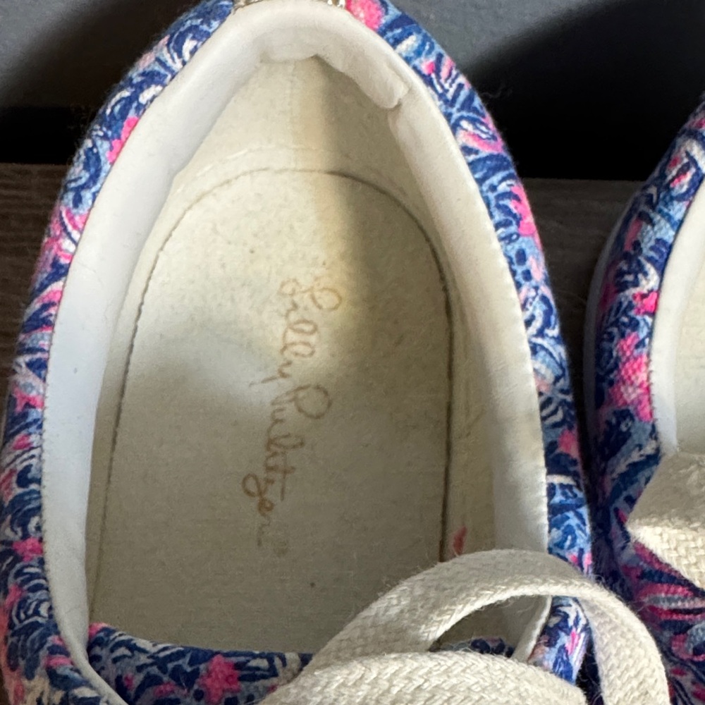 Lilly Pulitzer “Abigail” Size 10M Pink and Blue Floral Sneakers - Picture 3 of 9